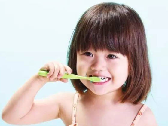 小孩子牙齿松动疼痛原因