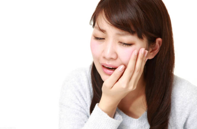  根管治疗之后牙疼是什么原因造成的？根管治疗后牙齿疼痛吃什么药效果好？