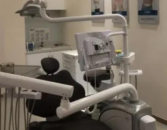 汕头牙博士口腔治疗室