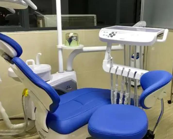 临沂牙牙口腔门诊部治疗室