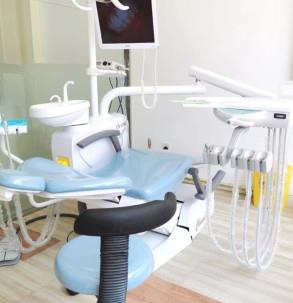 麻城牙卫士口腔诊所治疗室