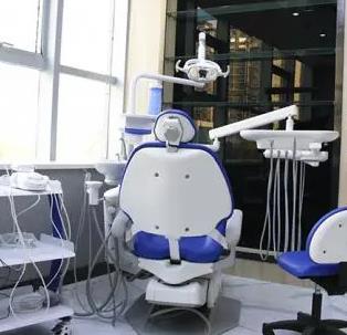 广州微笑牙科门诊部治疗室
