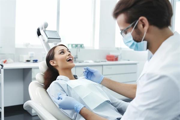 咸宁临江口腔门诊：位置便捷、环境舒适、全方位牙齿问题解决！